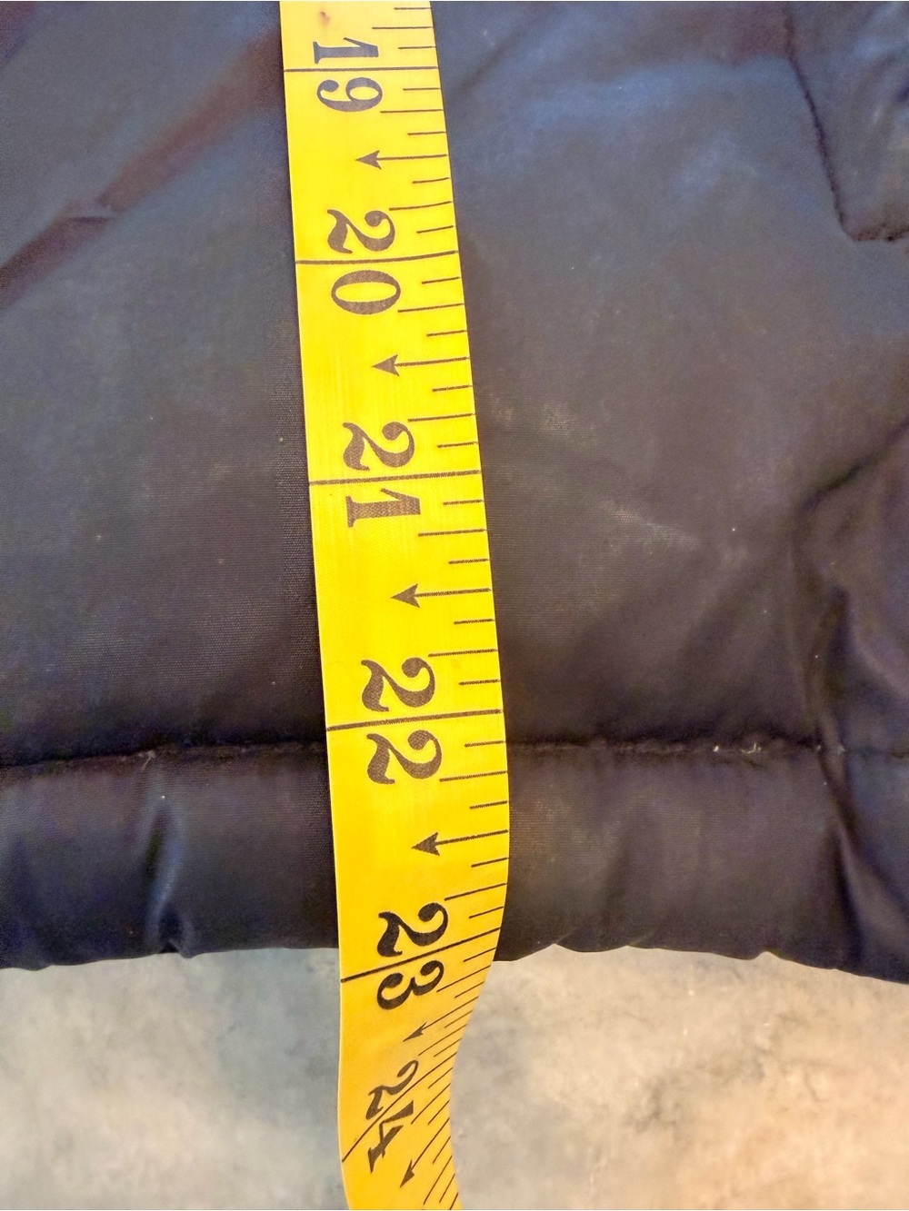 GAP Black Down Puffer Vest Fleece Collar Ribbed Sides Medium - Picture 8 of 9